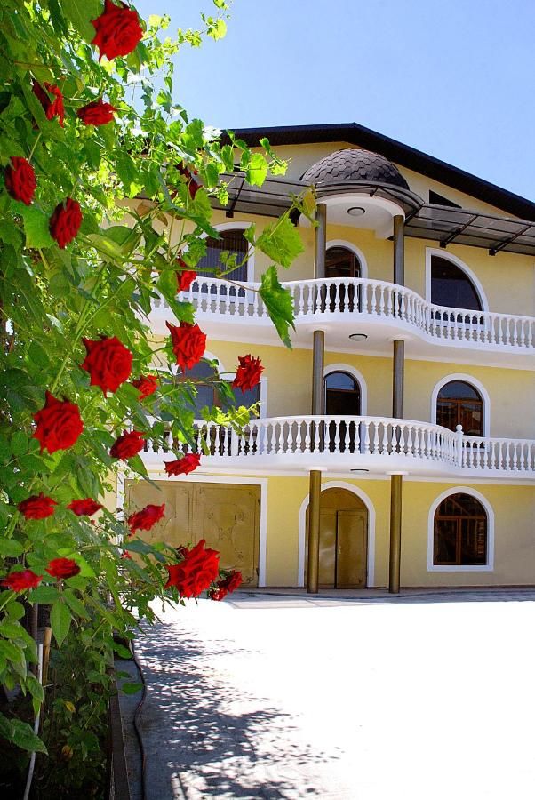 Гостевой дом Гостевой Дом  Сухум-4