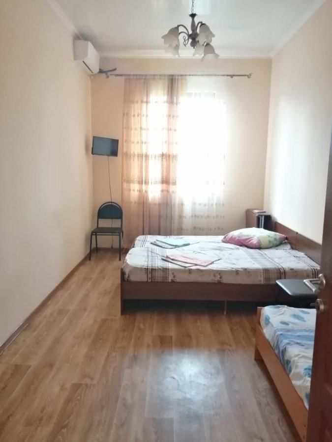 Гостевой дом Гостевой Дом  Сухум-29