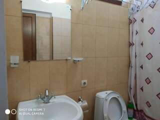 Гостевой дом Гостевой Дом  Сухум Трехместный номер-2