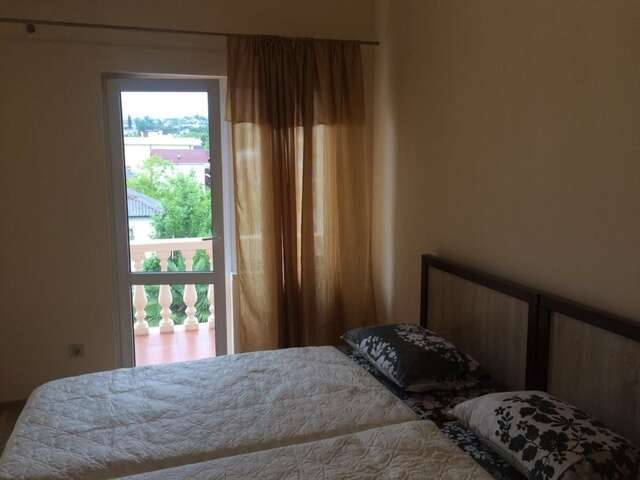 Гостевой дом Гостевой Дом  Сухум-20