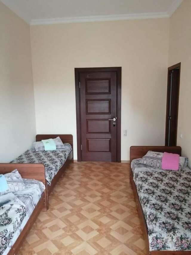 Гостевой дом Гостевой Дом  Сухум-27