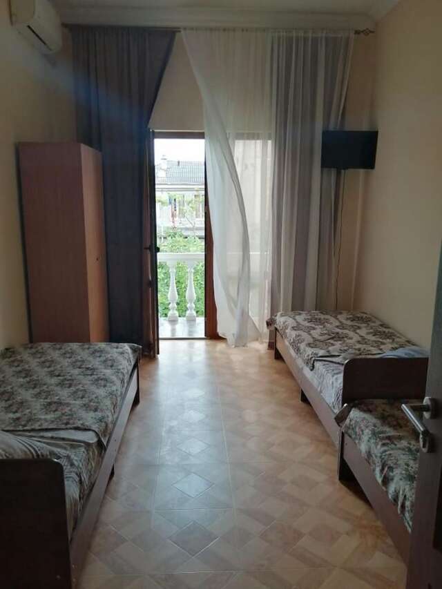 Гостевой дом Гостевой Дом  Сухум-29