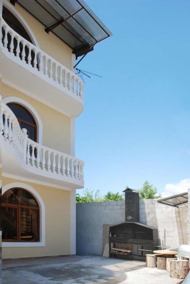 Гостевой дом Гостевой Дом  Сухум-7